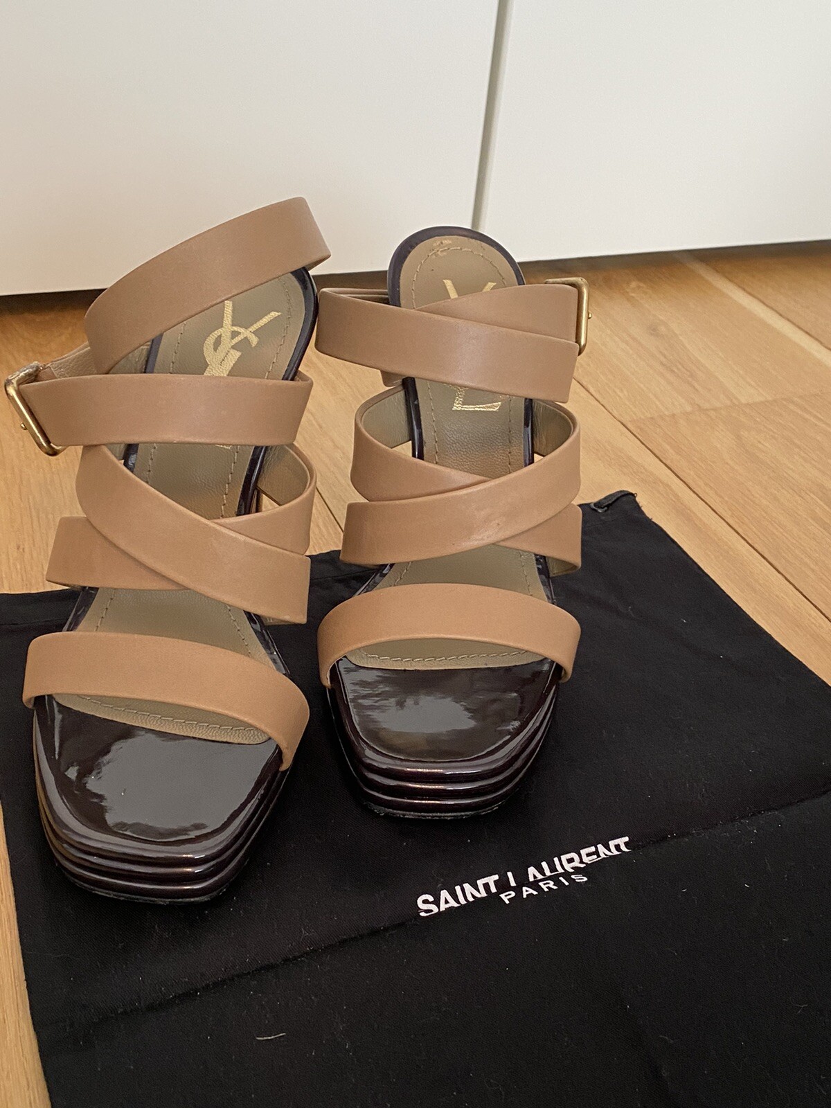 Sandali Yves Saint Laurent tacchi alti plateau taglia 35 beige cammello! Come nuovi!