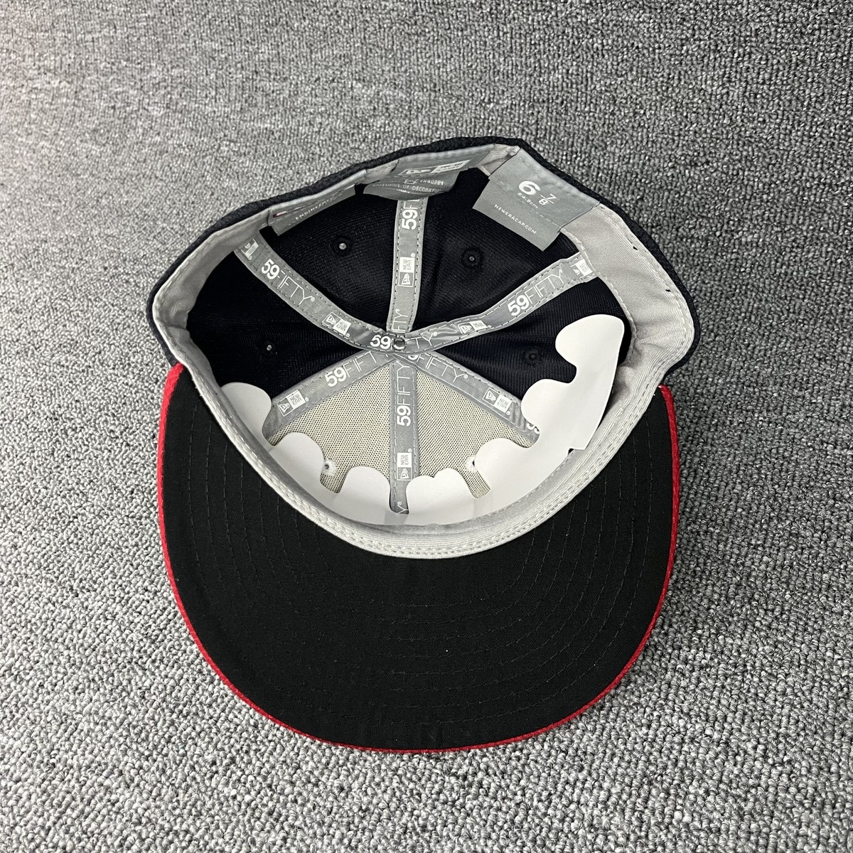 New Era 59FIFTY Minnesota Twins TC Logo Fitted Hat 6 7/8 Black White Red MLB