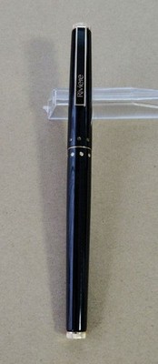 Platinum Riviere 14K Fine Nib Fountain Pen Black Metal Collectible Genuine