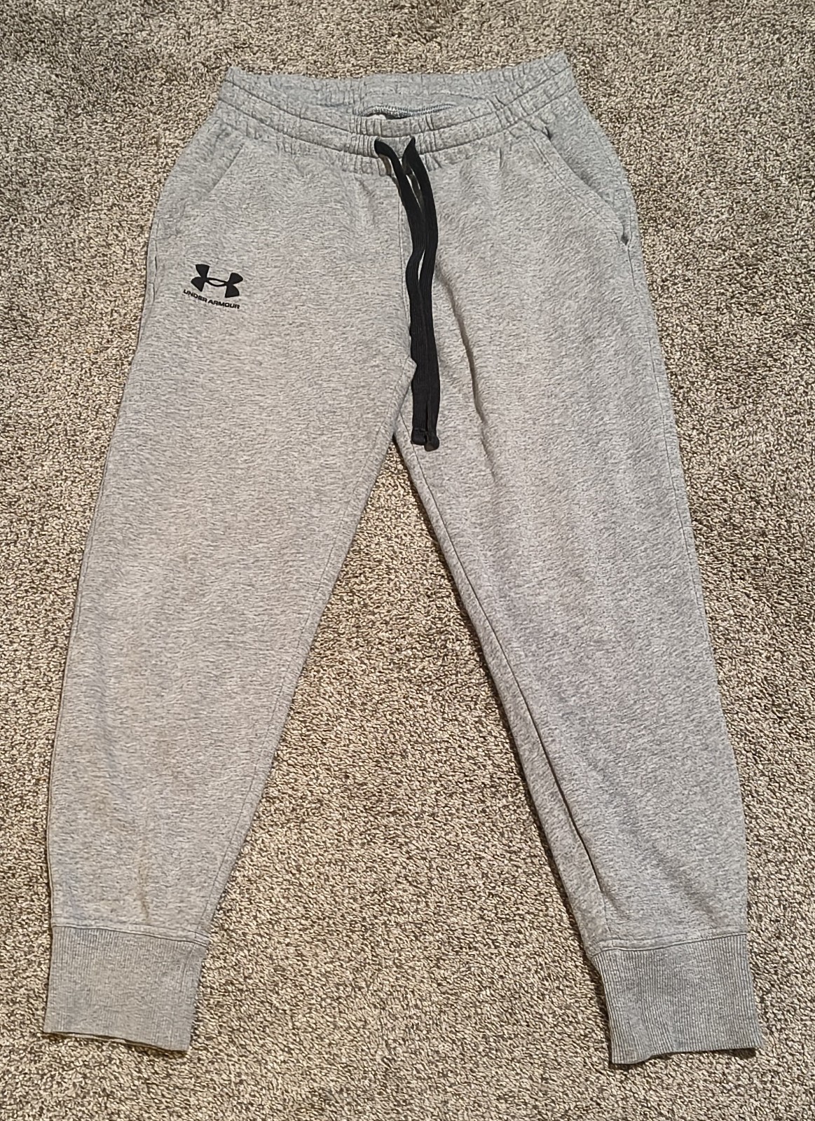 Men's Size Small Under Armour Loose Gray Sweatpant Joggers