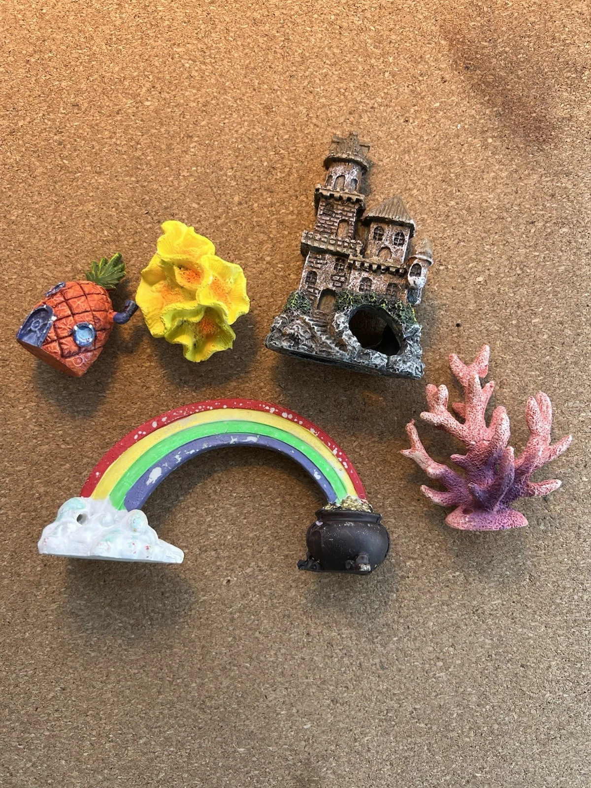 Aquarium Decorations Fish Tank Accessories SpongeBob Castle Rainbow Coral
Opens in a new window or t