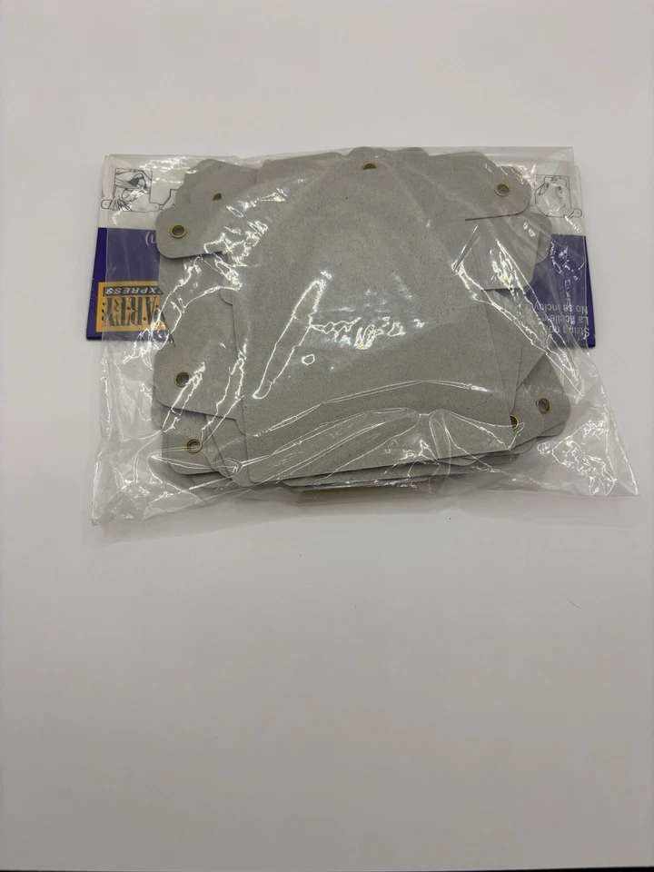 Vintage 1996 Looney Tunes Tweety Bird Birthday Party Decor Celebration Banner 5' - Image 2 of 2