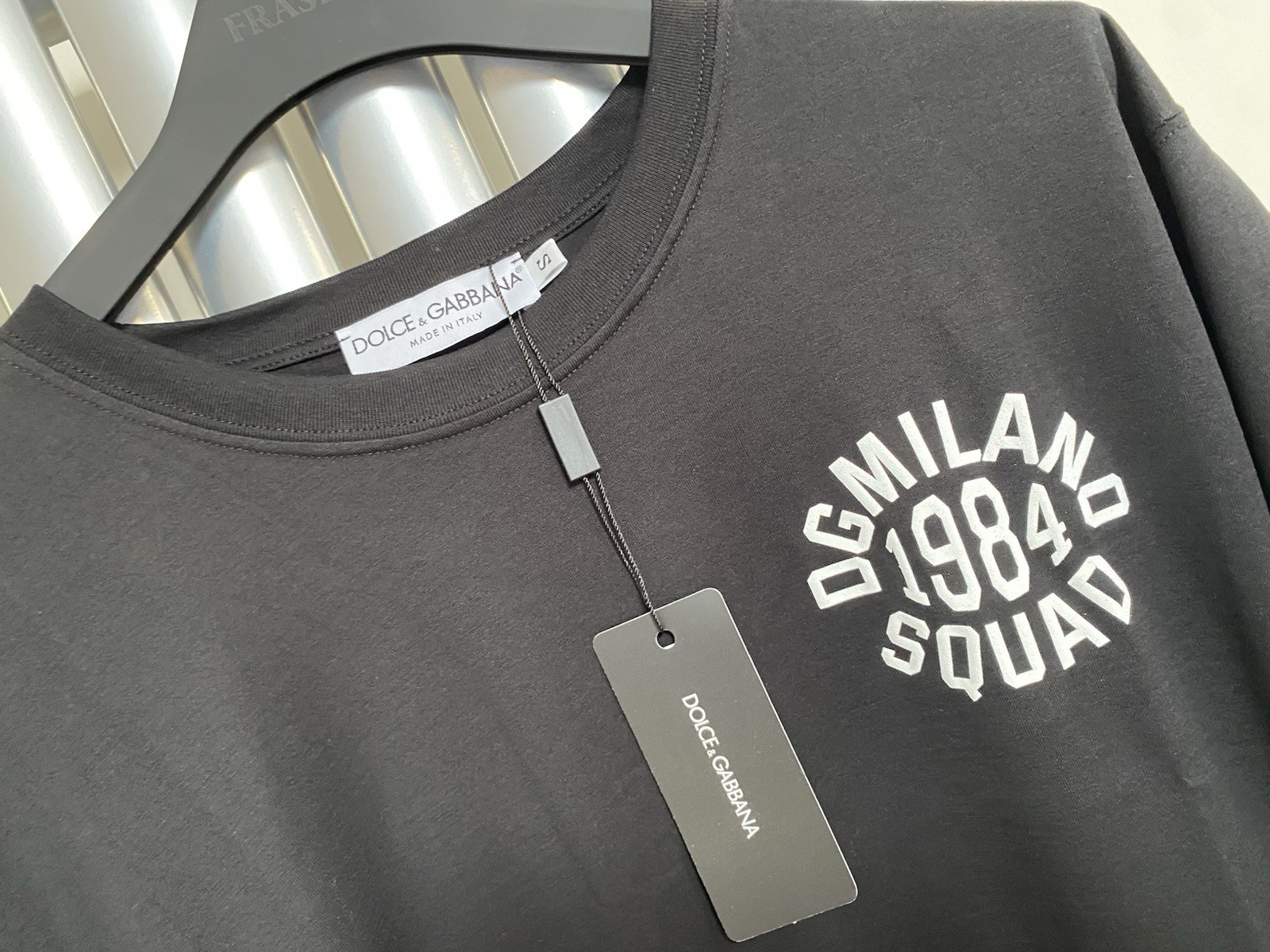 D & G CHEST LOGO BLACK T-SHIRT -S RRP £475 image 2