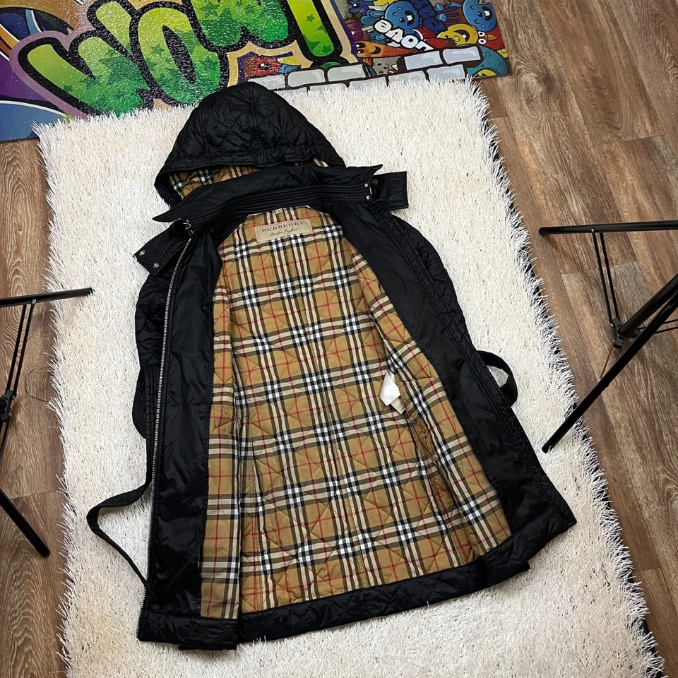 正品 BURBERRY BRIT Baughton 绗缝黑色女式外套夹克,尺寸 M — 第 3/4 张图片