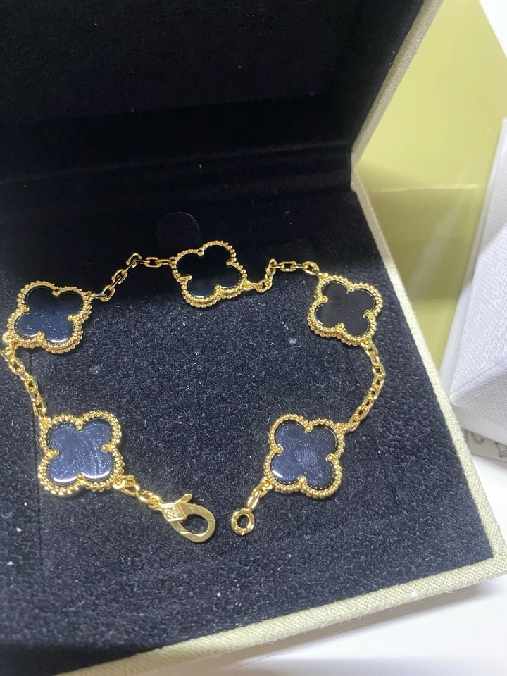 Pulsera chapada en oro amarillo 18k con caja y bolsa Foto 4 de 4
