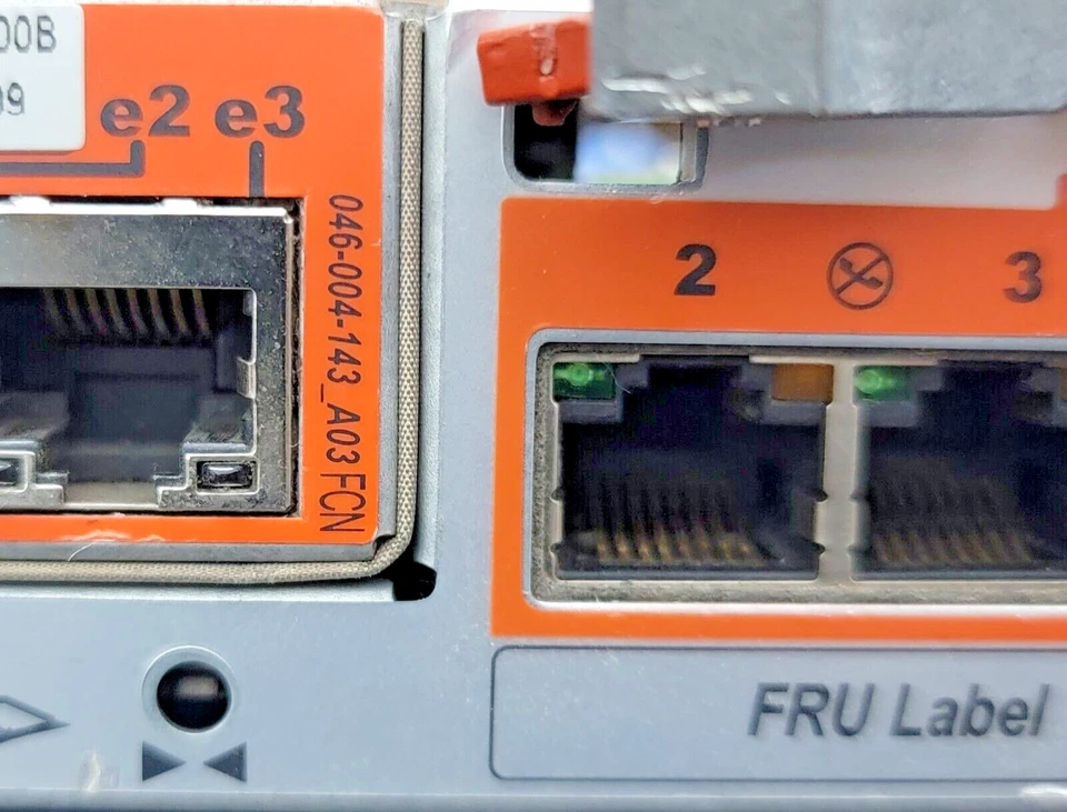 EMC Storage Controller 110-123-002D 303-123-000D (8GB RAM + 14GB SSD) (READ) - Image 3 of 4