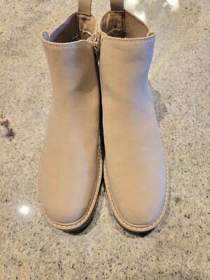 Time And True Womens Beige Boots Size 11 Brand New Never Worn Beautiful Boots
