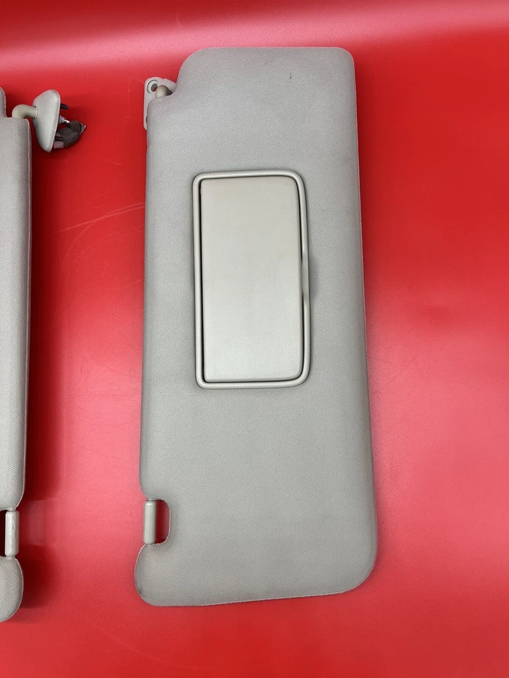 Juego de parasoles delanteros izquierdo y derecho Infiniti QX56 2004-2010 par OEM Foto 4 de 4