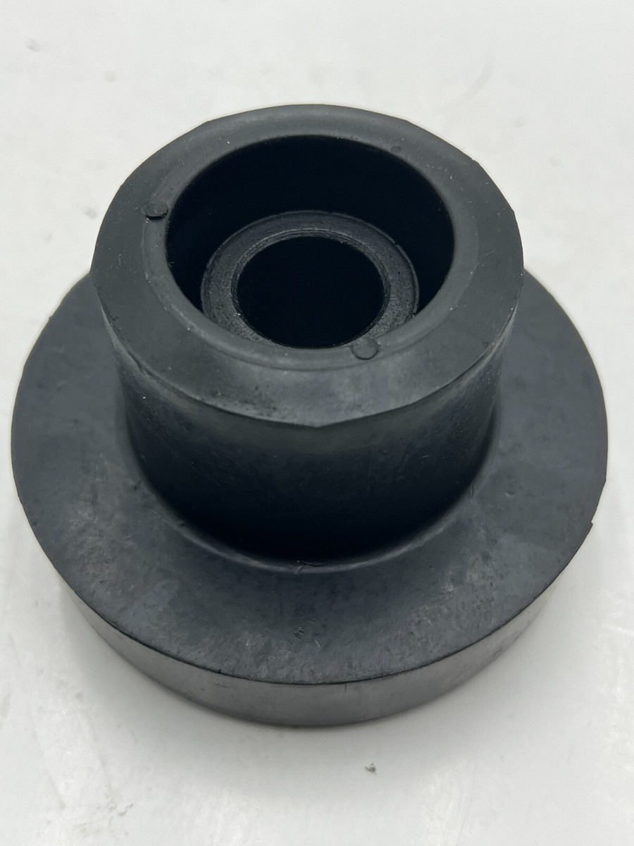 OEM Fleet Choice Radiator Mount Bushing F0516401C (Replaces 05  