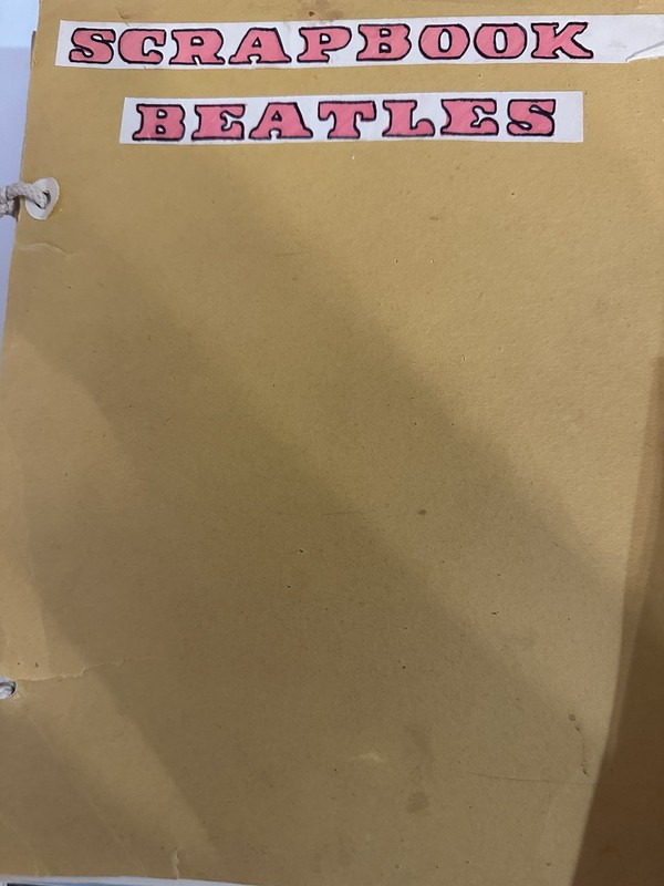 Beatle Maniac Mega Scrapbook Archive 1963-1970+100s Photos Clippings Pin-Up RARE