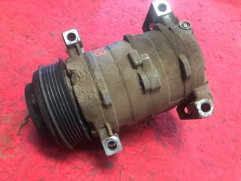 03-10 GMC Sierra 2500 6,6 L LMM USADO Compresor de aire acondicionado Foto 2 de 4