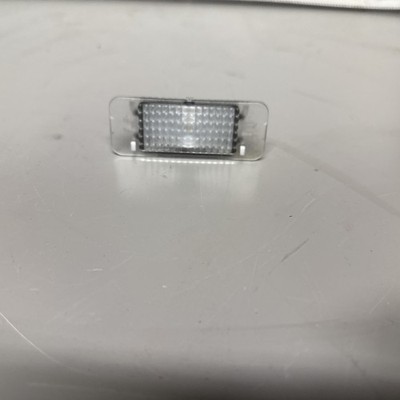 Freightliner A22-73819-000 - Courtesy Lamp - Baggage Compartment, White, 13.5V,