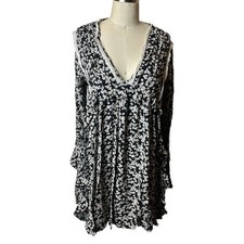 Free People Black White Floral Bell Sleeve Babydoll V-Neck Dress Women's Size M