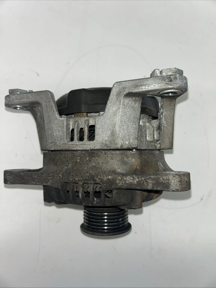 Dodge Ram 1500 2012 alternador 5,3 Hemi Foto 3 de 4