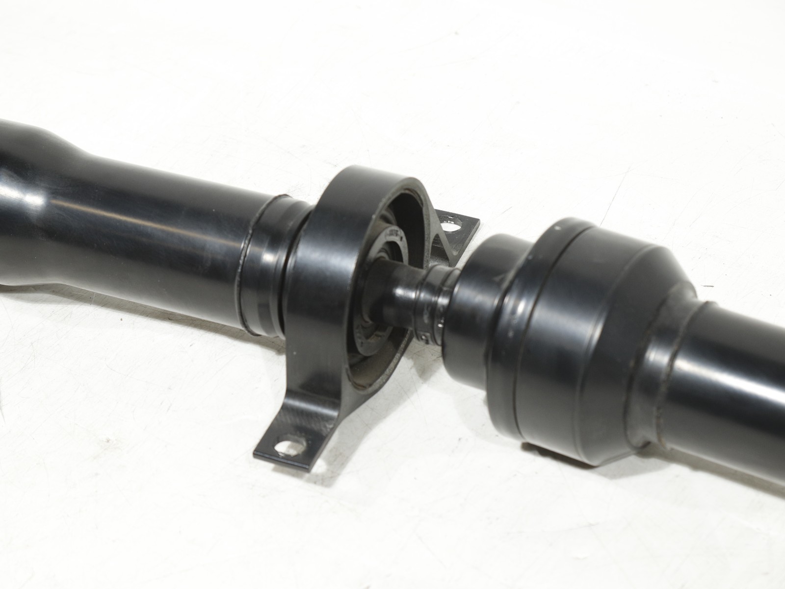 14-17 Maserati Ghibli M157 REAR Prop Drive Axle Shaft Propeller OEM 21K