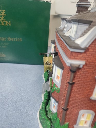 Dept 56 Gad's Hill Place Dickens Village Series #57535 6th Edition EUC - Picture 6 of 11