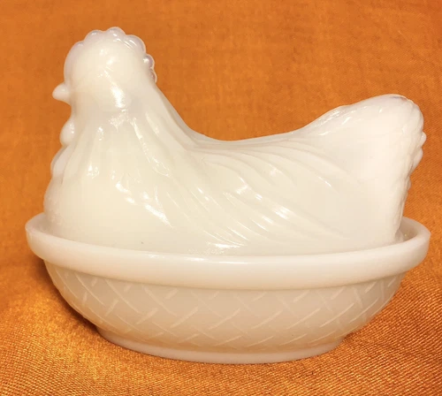 Vintage Hazel Atlas Hen on Nest Milk Glass Lid Covered Container Jar Trinket