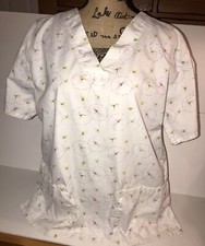 Fashion Scrubs Women  s Short Sleeve Medical Scrub Top, White W/ Dragonflies Med