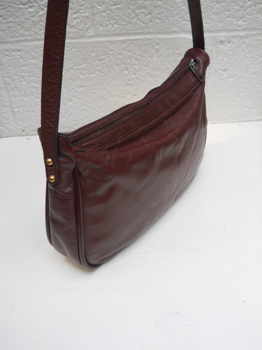 Etienne Aigner Vintage Classic Dark Burgundy Leather Shoulder Bag