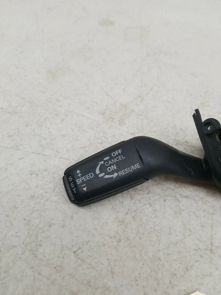 Interruptor de control de crucero Audi A4 2003-2009 OEM 4E0953521 Foto 2 de 4