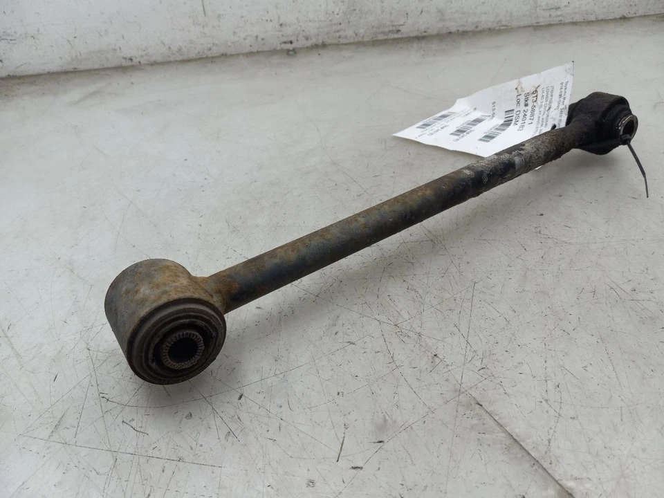 99-03 LEXUS RX300 3.0L AWD EN EL LADO DEL CONDUCTOR TRASERO BRAZO DE LOCALIZACIÓN DE CONTROL INFERIOR Foto 4 de 4