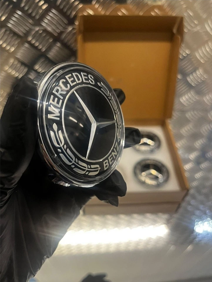 75mm Mercedes Floating Wheel Centre – Black/Silver - Image 3 of 4