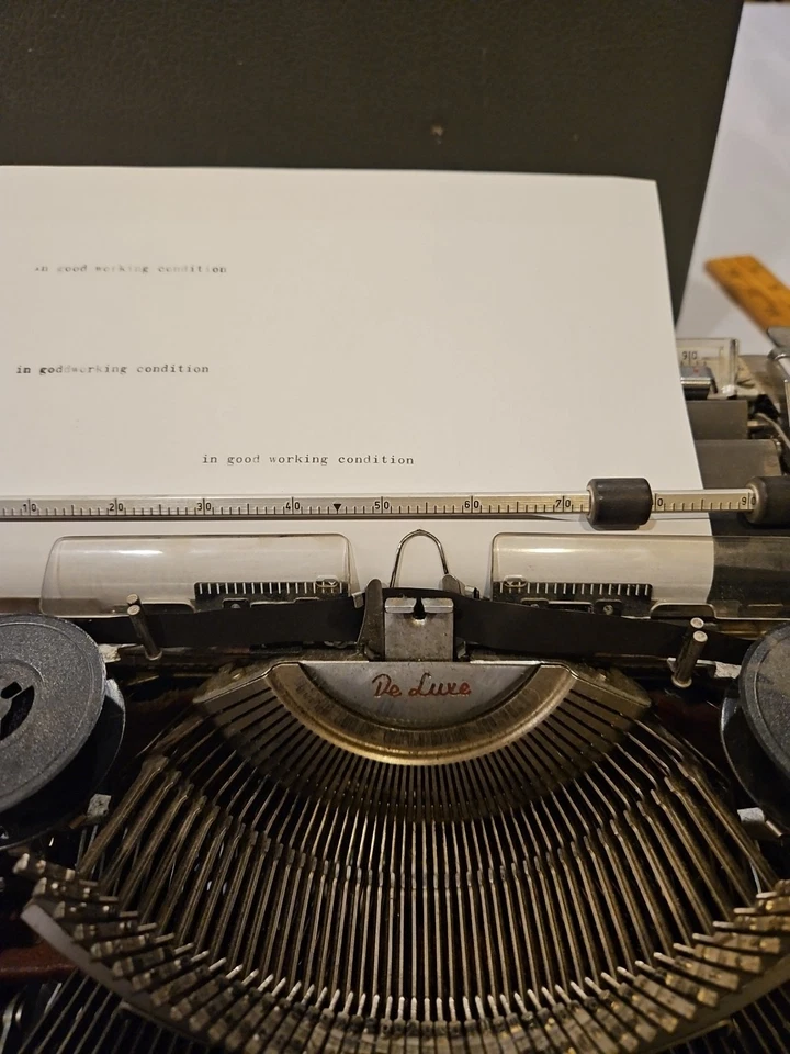1962 Olympia SM7 De Luxe Typewriter w/Case Working Antique Classic Vtg No Cover - Image 3 of 4