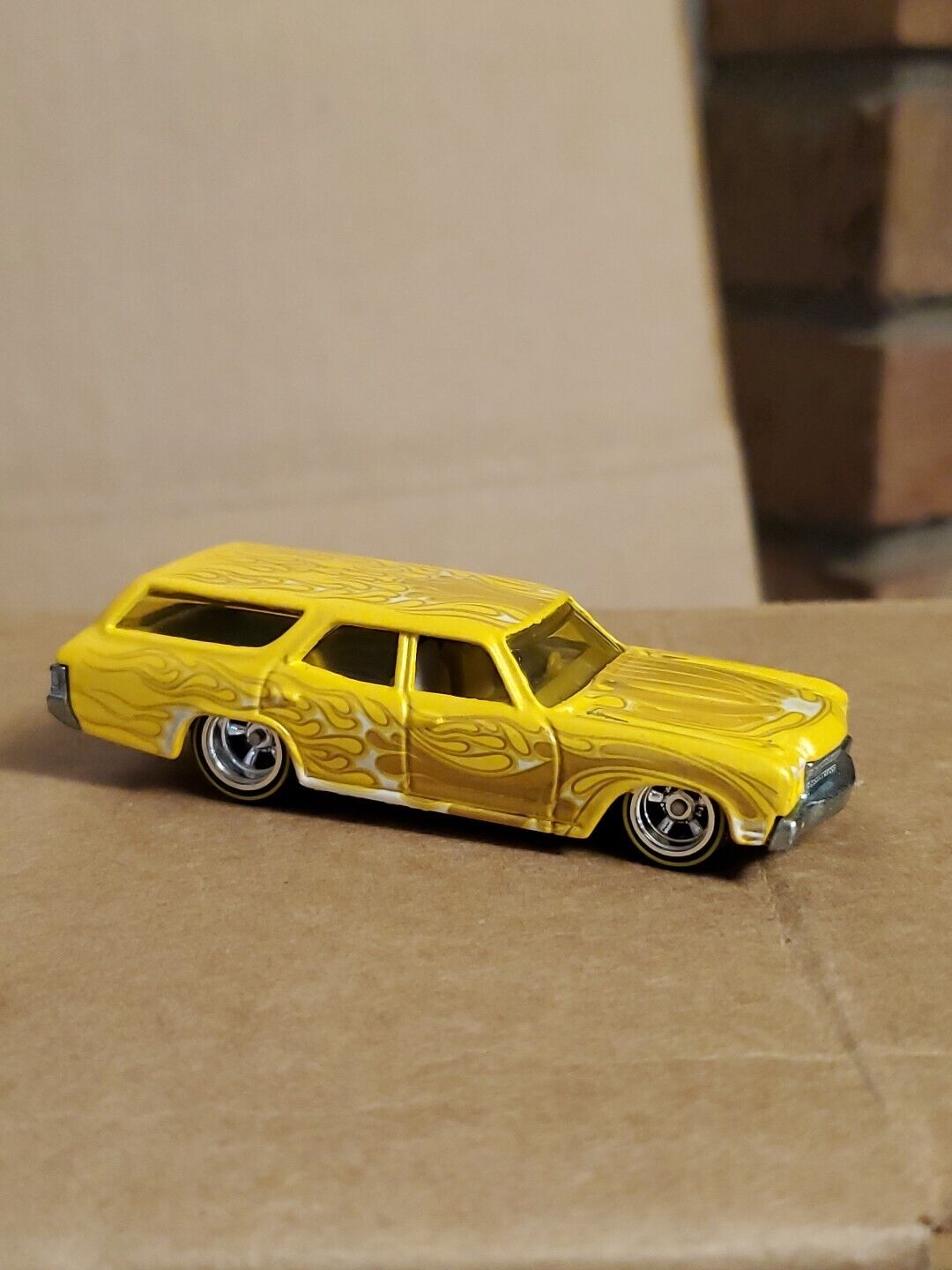 Hot Wheels Wayne's Garage '70 Chevelle SS Wagon Yellow with Real Riders
