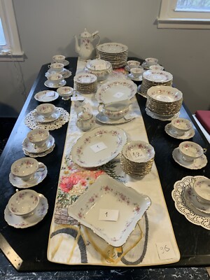96 PC EDELSTEIN BAVARIA  FLORENCE GERMANY 21613 ROSE PATTERN GOLD TRIM DESIGN
