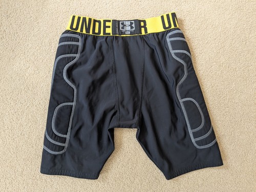 Lot of 3 Pairs Under Armour Shorts Boys YXL Training Compression Sliding Youth - Picture 4 of 6