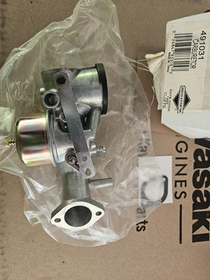 #ad Briggs And Stratton Carburetor 491031 $225.00