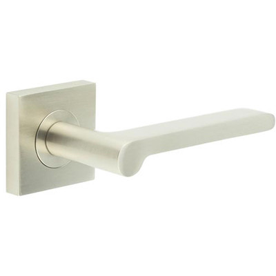 Quadratischer Türgriff aus Satin-Nickel mit schlichtem Rosen-Design - innen massiv Messing