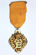PRIMROSE LEAGUE: Primrose Dame of the League Full Dress Badge/Medal (pre-1888)