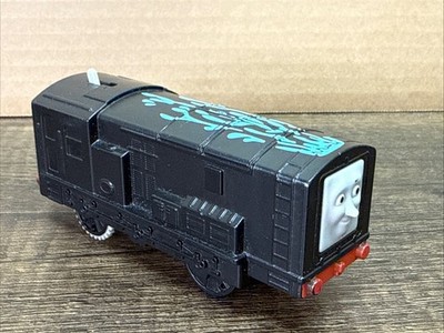Thomas the Train Diesel Water Splash Motorized Tank Engine Trackmaster Friends
