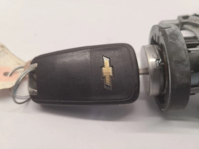 Interruptor de encendido GMC TERRAIN 10-15 con llave OEM Foto 4 de 4