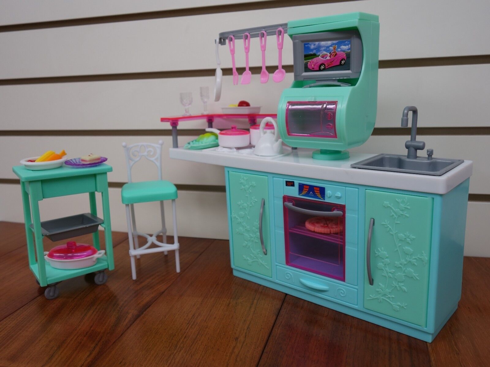 Gloria,Barbie Size Doll  Furniture/(2816) My Fancy Life Cooking Cornor