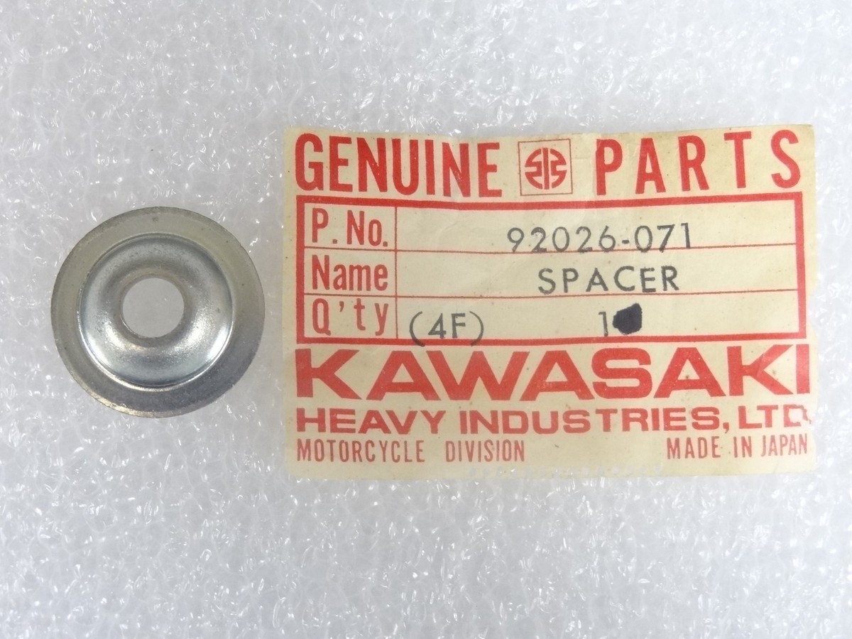 Kawasaki NOS NEW 92026-071 Right Crankshaft Spacer F8 F9 F81M
