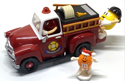 その他 m&m's FIRE TRUCK CANDY DISPENSER Amazon.com: Limited Edition M&M Firetruck Candy Dispenser