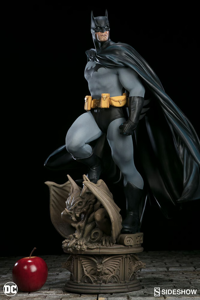 Brand New Sideshow DC Comics Batman Premium Format Figure Statue