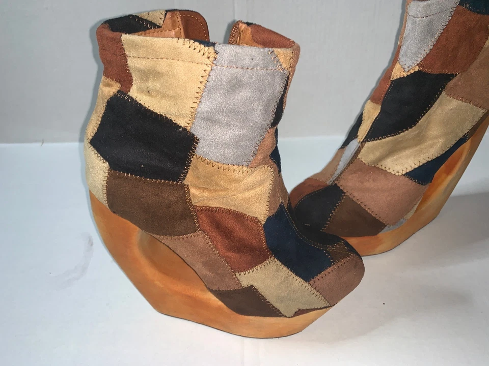 De segunda mano - Bota de madera curva Jeffrey Campbell para mujer (talla 8M) Foto 2 de 4