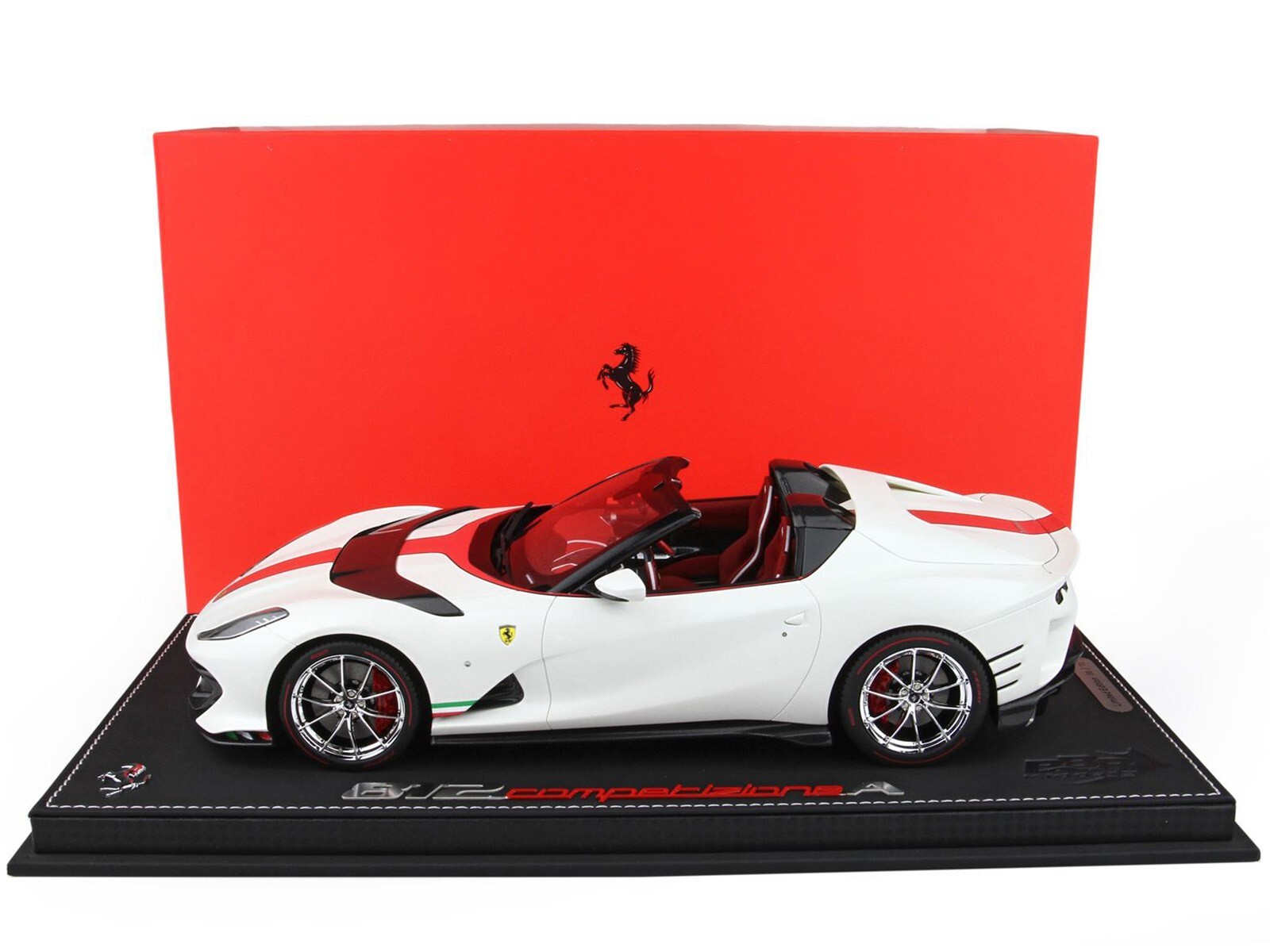 FERRARI 812 COMPETIZIONE APERTA MATT WHITE & DISPLAY CASE 1/18 BY BBR P 18209 L