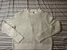 H M DIVIDED Sweater Sz Medium  B440
