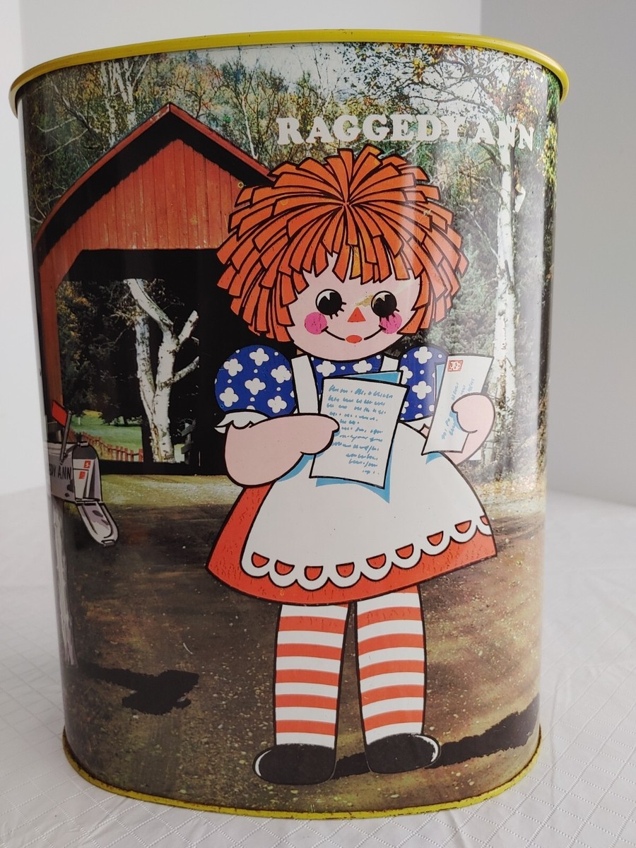 Vintage 1973 Cheinco Metal Trash Can Raggedy Ann Raggedy Andy