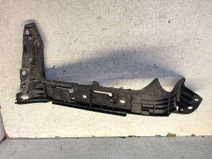 Volkswagen Multivan T5 2007 Stoßstange hinten rechts Halterung 7H0807394C