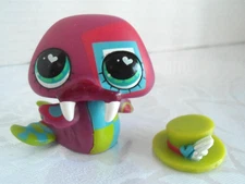 Littlest Pet Shop 2007 Extreme Pets Special Edition Pink Walrus W/Hat MOD Series