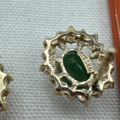 Pendientes Nissko de oro verde con diamantes y zafiros de 14 quilates de 2,3 gramos - Imagen 5 de 11