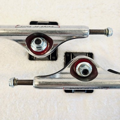 Independent Thrasher Time to Grind Iron Cross Stage 11 Trucks 149