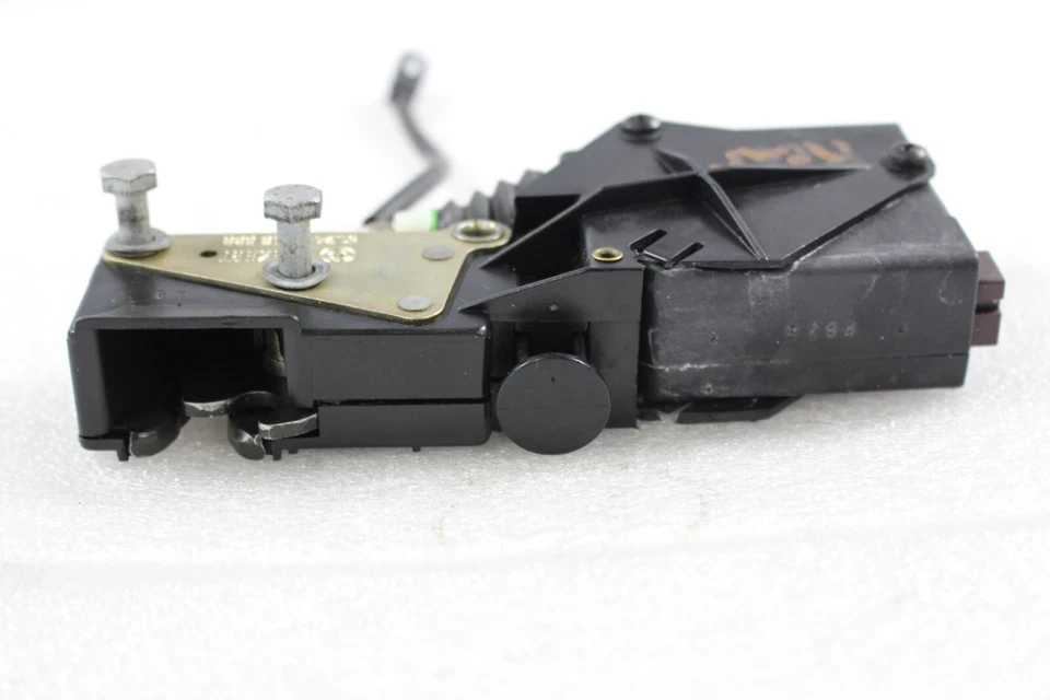 Ferrari 456 M, 550, 575, pestillo/bloqueo maletero, usado, P/N 63143300 Foto 3 de 4