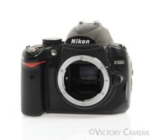 Nikon D5000 12.3MP Digital SLR Camera Body w/ Charger 22,000 shots EXC-