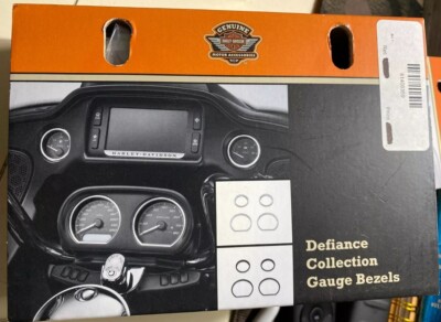 Harley Davidson Touring 2014-2021 Defiance Gauge Bezels Chrome 61400359 - NEW